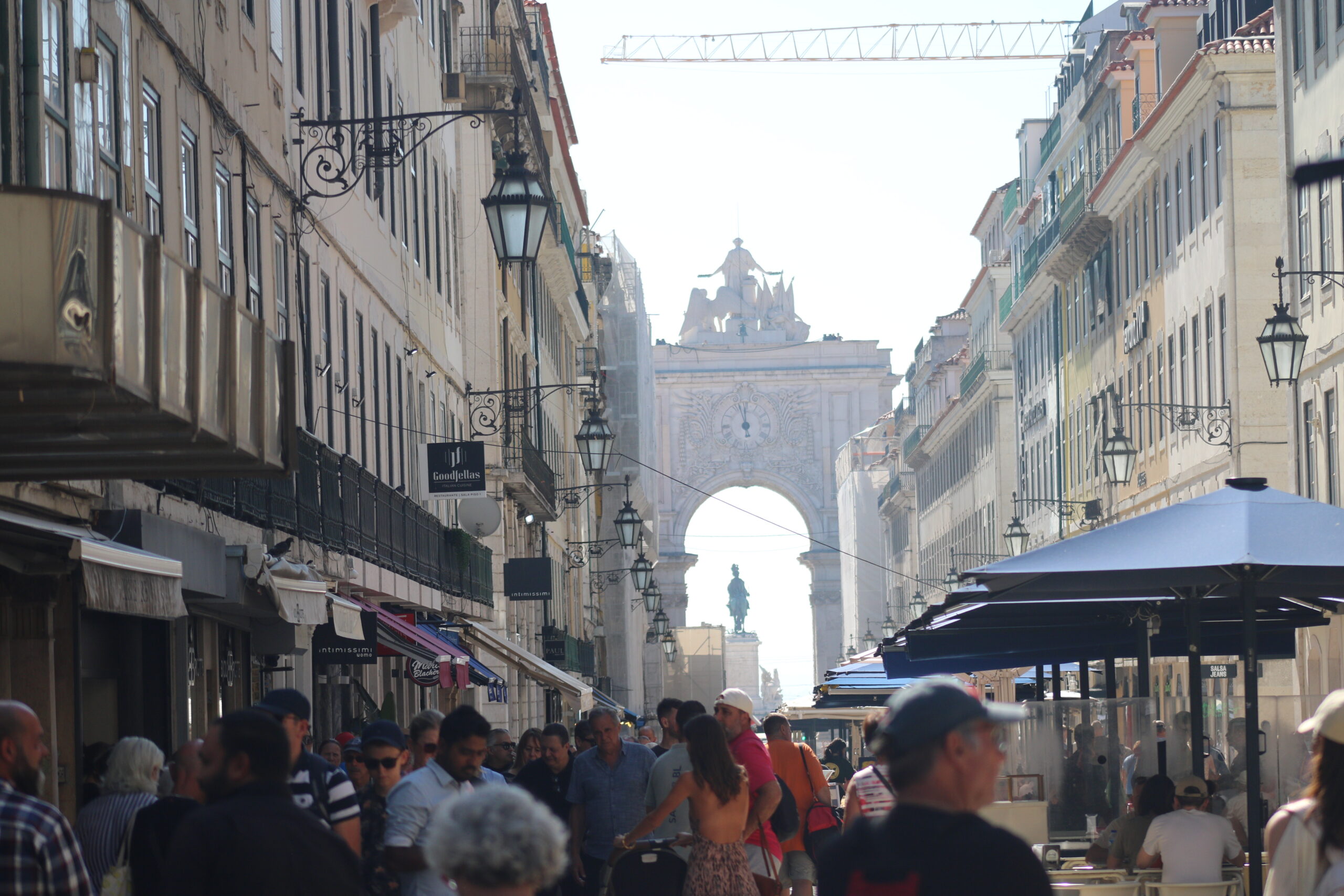 Lisbon's Enchanting Rua Augusta: A Stroll Through Time