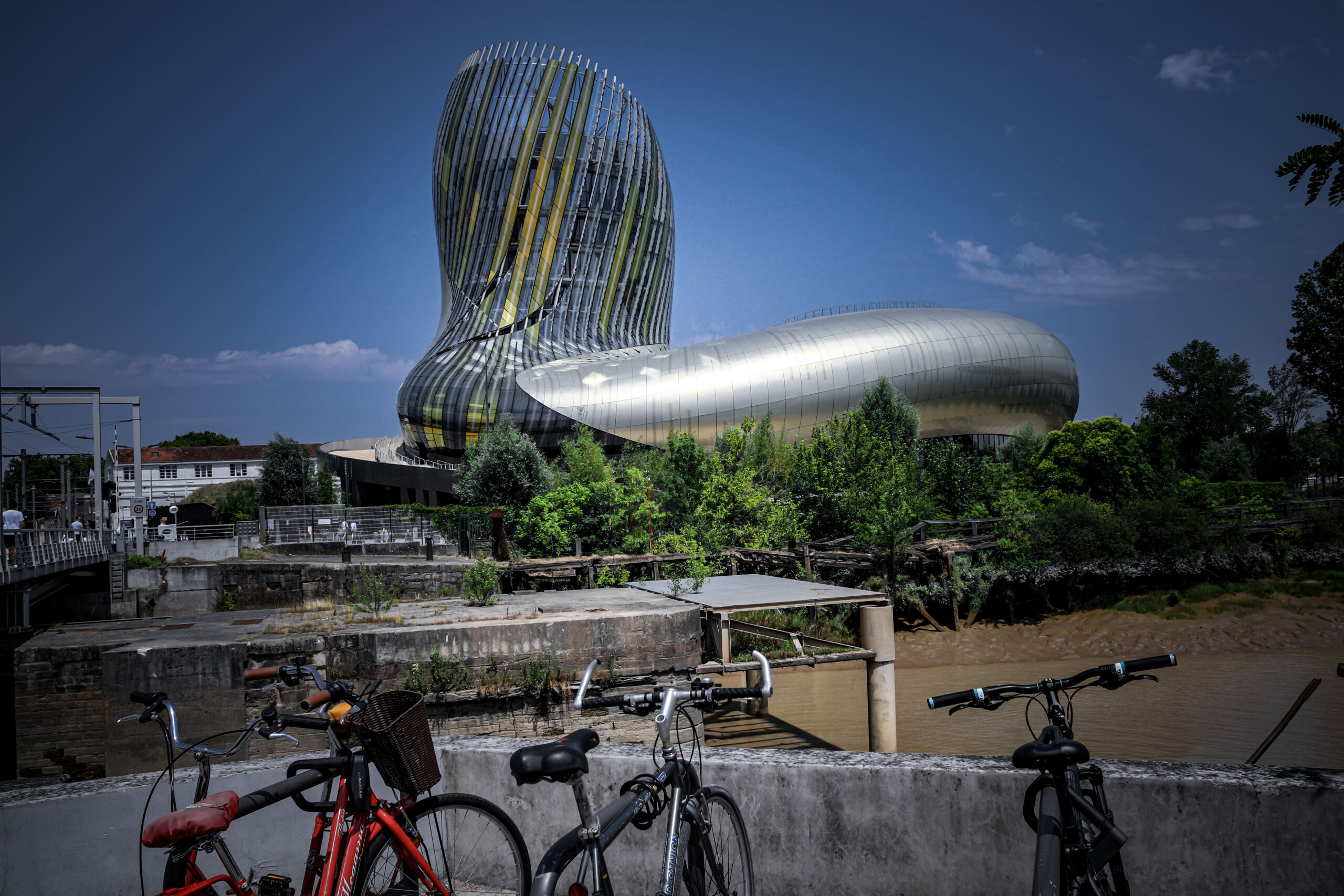 Explore the Architectural Marvel of La Cité du Vin in Bordeaux